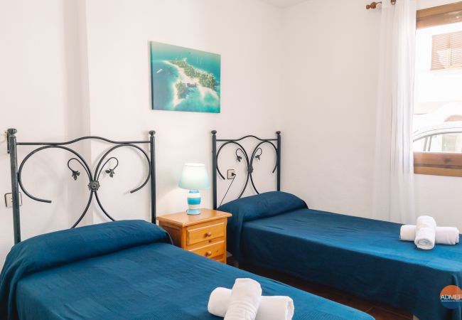 Apartamento en La Manga del Mar Menor - Aldeas Taray 306 Admer