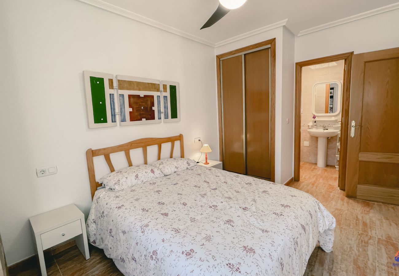 Apartamento en La Manga del Mar Menor - Luz Bahía 1-8º-3