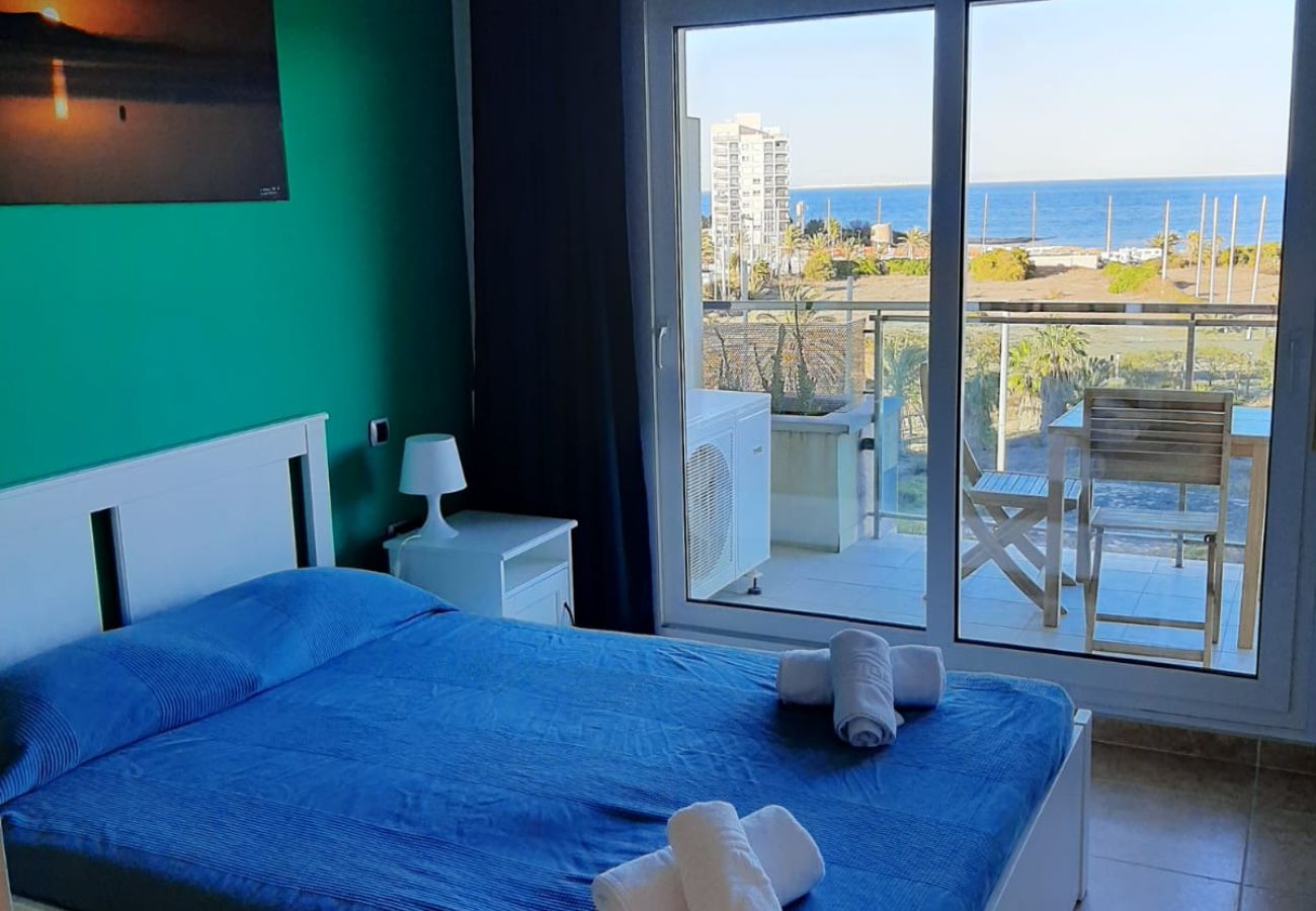 Apartamento en La Manga del Mar Menor - W/ V.Golf 2-4D admer