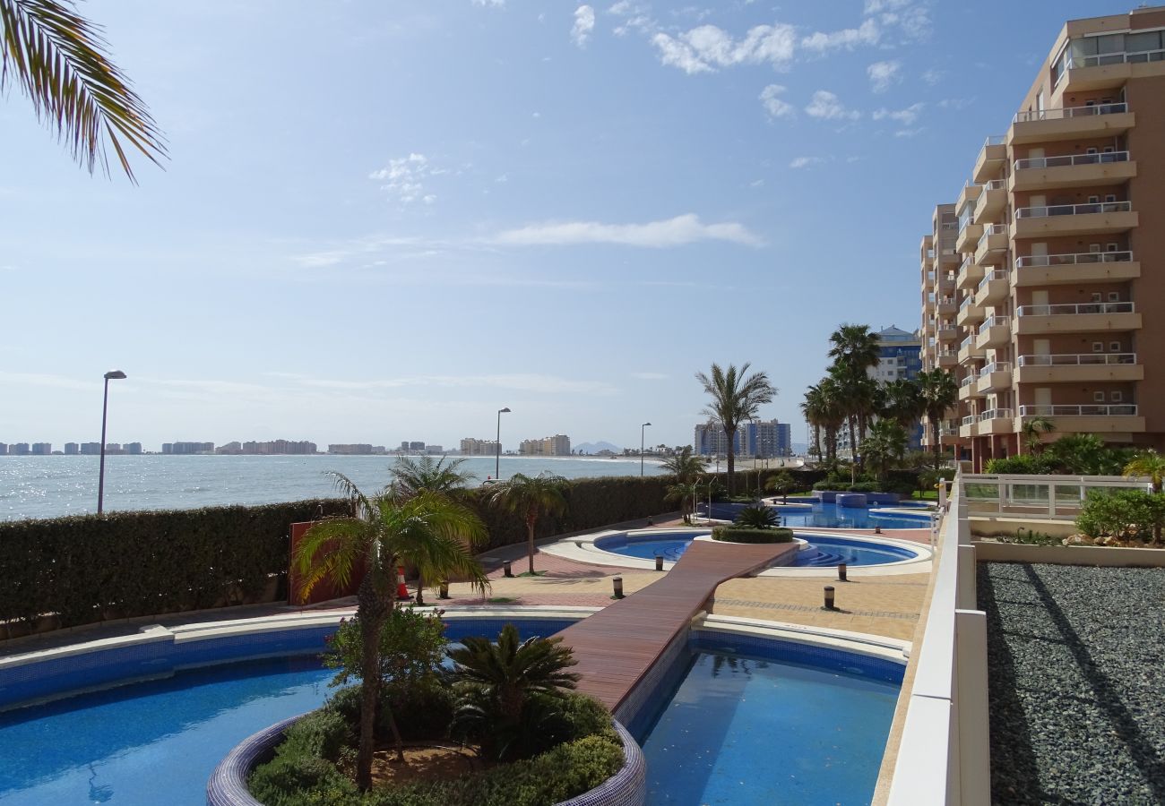 Apartamento en La Manga del Mar Menor - P.Cormorán 3-2-2-6