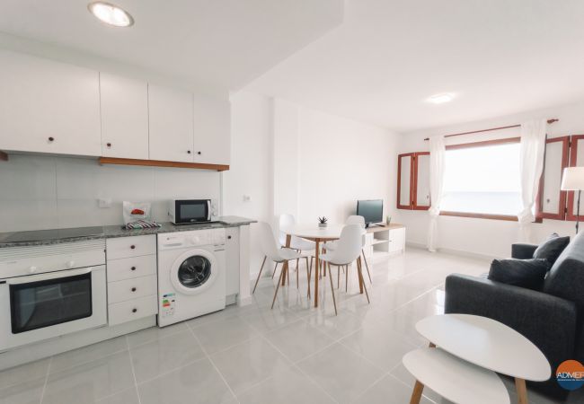 Apartamento en La Manga del Mar Menor - Aldeas Taray 003 Admer