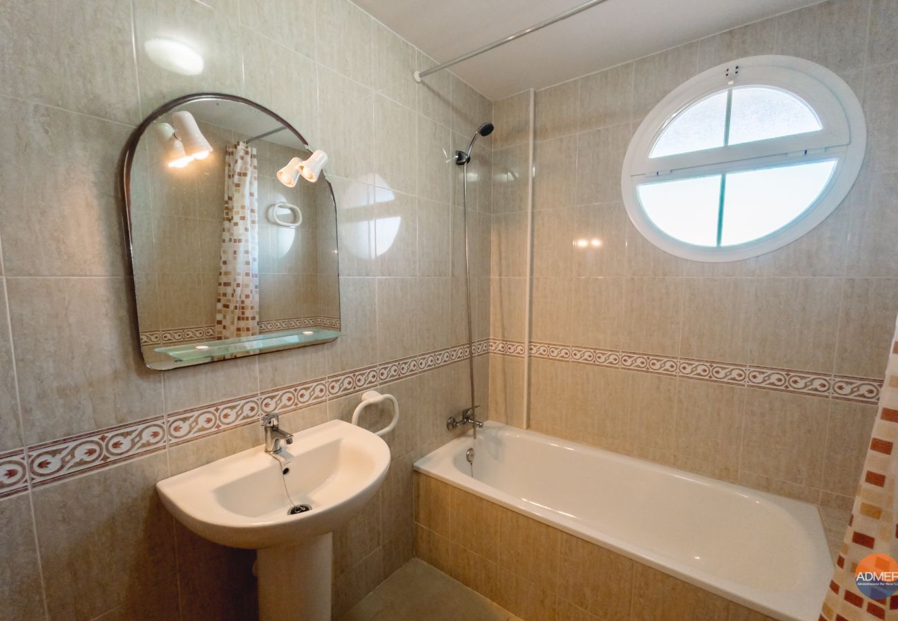 Apartamento en La Manga del Mar Menor - C. Veneziola  A-5ºJ