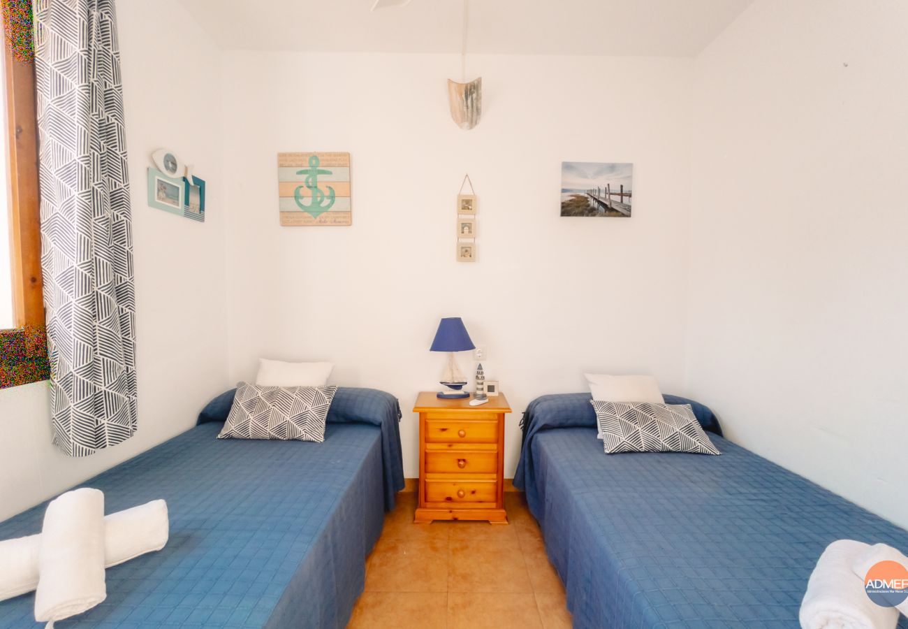 Apartamento en La Manga del Mar Menor - Aldeas Taray 058 Admer